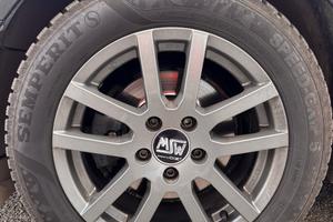Set 4 cerchi in lega OZ + gomme invernali