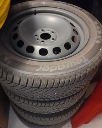 Cerchi e gomme invernali
