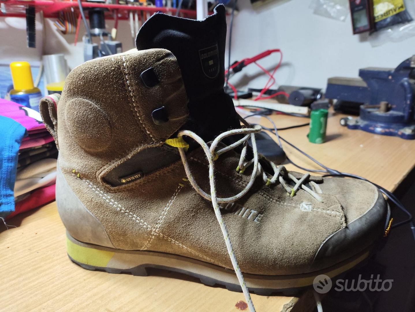 Scarponi da trekking taglia 43 1/3 Abbigliamento e Accessori In