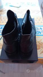 Stivaletti stile cowboy in pelle di serpente neri