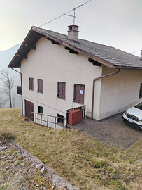 Grande appartamento piano terra