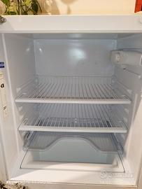 Frigo incasso Ariston 139 lt. 