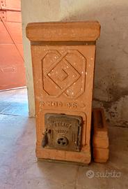 Stufa a legna originale Felici in terracotta