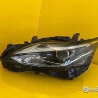 Faro fanale proiettore sinistra PRZEDNIA LEXUS CT