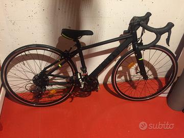 Bici corsa ragazzo modello Triban