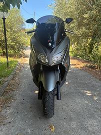 Scooter Kymco 300