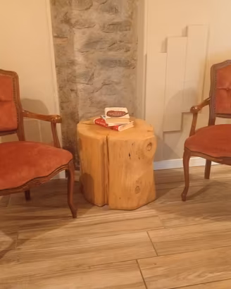 poltroncine liberty con tavolino in cedro del liba
