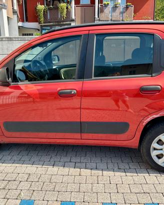 Fiat Panda Metano – Rossa – 2015 - 114’000km