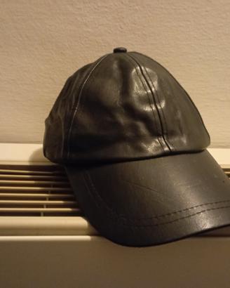 cappello pelle nero con frontino