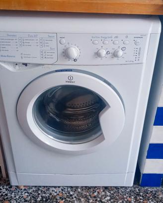 LAVATRICE INDESIT SUPER CONVENIENTE
