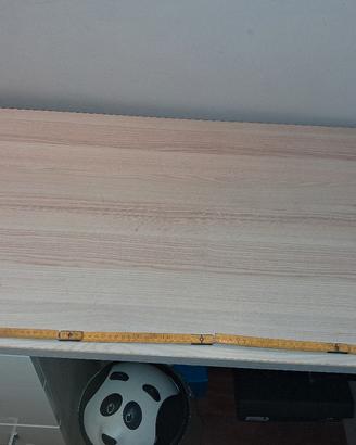 scrivania con 4 cassetti Conforama legno chiaro 