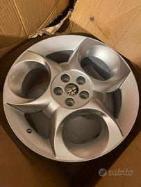 Cerchi originali alfa romeo raggio 17
