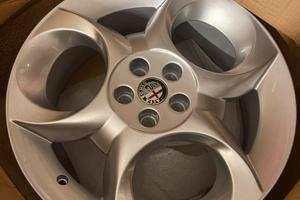 Cerchi originali alfa romeo raggio 17