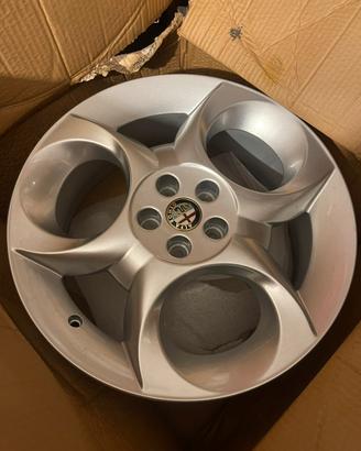Cerchi originali alfa romeo raggio 17