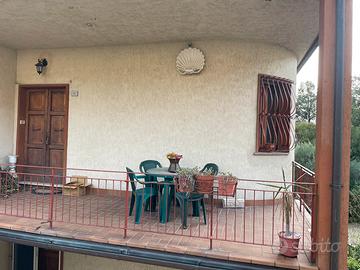 Appartamento luminoso in una casa bifamiliare