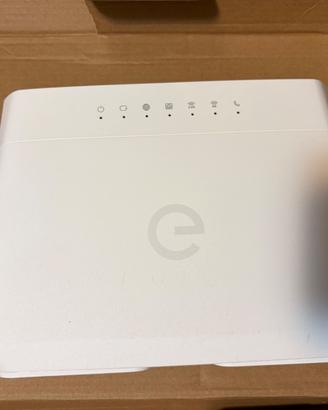 Modem router Zyxel DX3301-T1 Wi-Fi 6 con scatola e