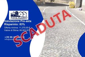 Immobile in asta di 38 m² con più di 5 locali a Su