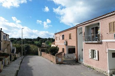 3 LOCALI A ARZACHENA