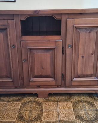 mobile legno noce massello