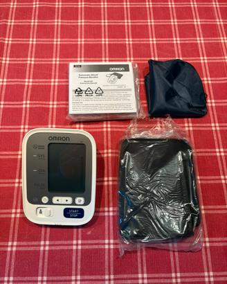 Misuratore pressione Omron M3 nuovo mai utilizzato