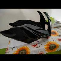 carena kawasaki gpz 500s nuovo mai usato. 