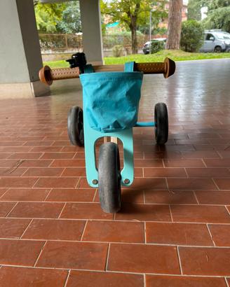 Triciclo in legno