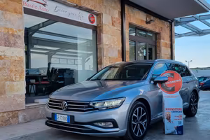 Volkswagen Passat VIII Variant 2.0 tdi Business 12