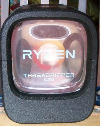 AMD Ryzen Threadripper 1920X 12 core Nuovo