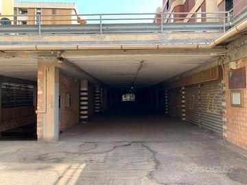 Luminoso Garage 16 mq In Zona Ideale