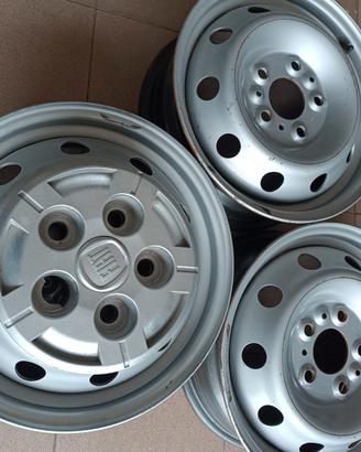 CERCHI IN FERRO DA 15 X FIAT DUCATO CON BORCHIA