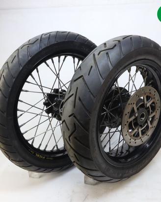 Cerchio anteriore e posteriore MOTO MORINI Scrambl