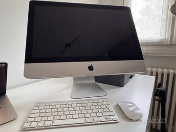 iMac 21,5” i5 12GB + Magic Mouse + tastiera