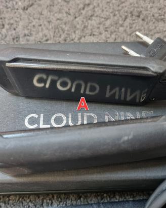 A MINI PIASTRA CAPELLI  CLOUD NINE