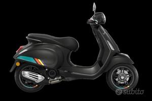 Piaggio Vespa 150 S nera