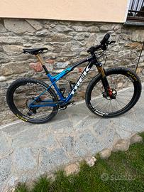 Trek supercaliber 9.8 project-one 2022