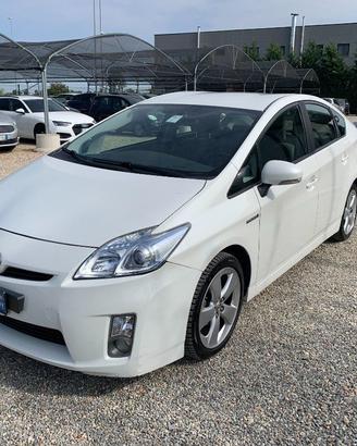 TOYOTA Prius 1.8 Executive