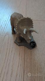 Dinosauro triceratopo uovo pasqua