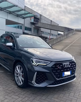 AUDI RS Q3 quattro S tronic