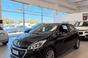 Peugeot 208 BlueHDi 75 3 porte Allure
