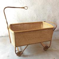 Culla in vimini con ruote