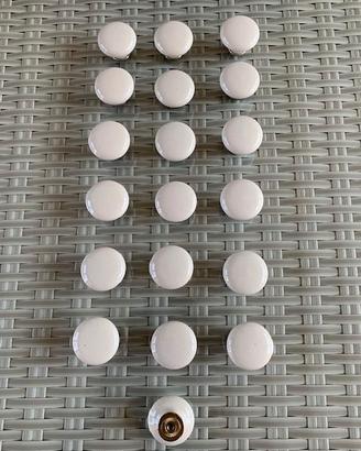 POMOLI DI COLORE BIANCO IN CERANICA  PER CUCINA