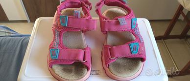 Sandali con velcro 25