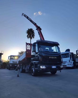 IVECO EUROCARGO 100E22 GRU E RIBALTABILE