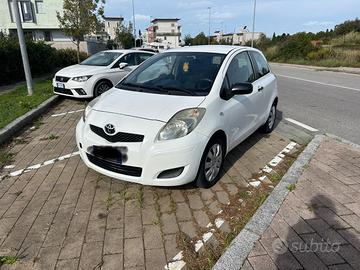 Toyota Yaris 1.4 diesel 4d4 90CV