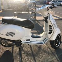 Piaggio Vespa 300 GTS USATA - 2017