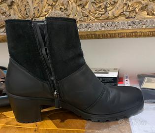 Stivaletti donna neri