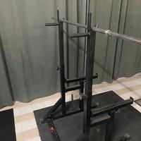 Panca piana, rack squat e bilancere