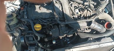 motore opel vivaro per pezzi di ricambio