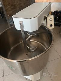 Impastatrice professionale 35/40kg  i
