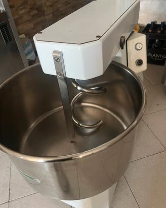 Impastatrice professionale 35/40kg  i